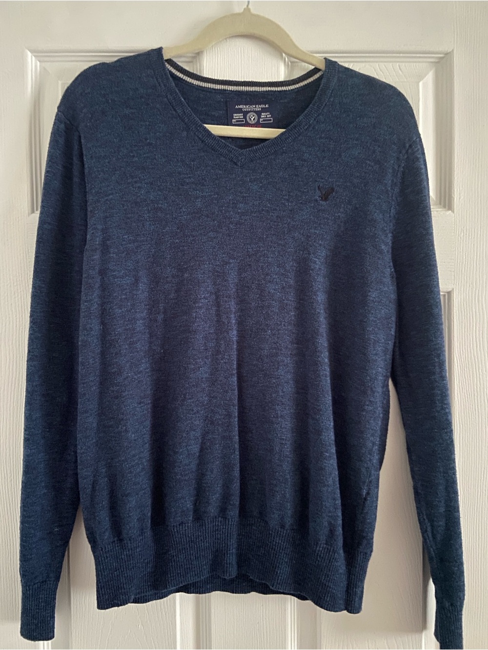 American Eagle Outfitters Men's Navy Heather V-Neck Sweater